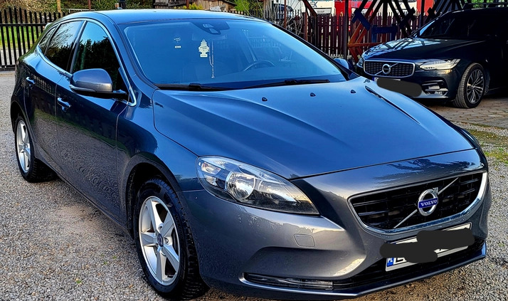 Volvo V40 cena 43500 przebieg: 142600, rok produkcji 2012 z Lidzbark małe 154